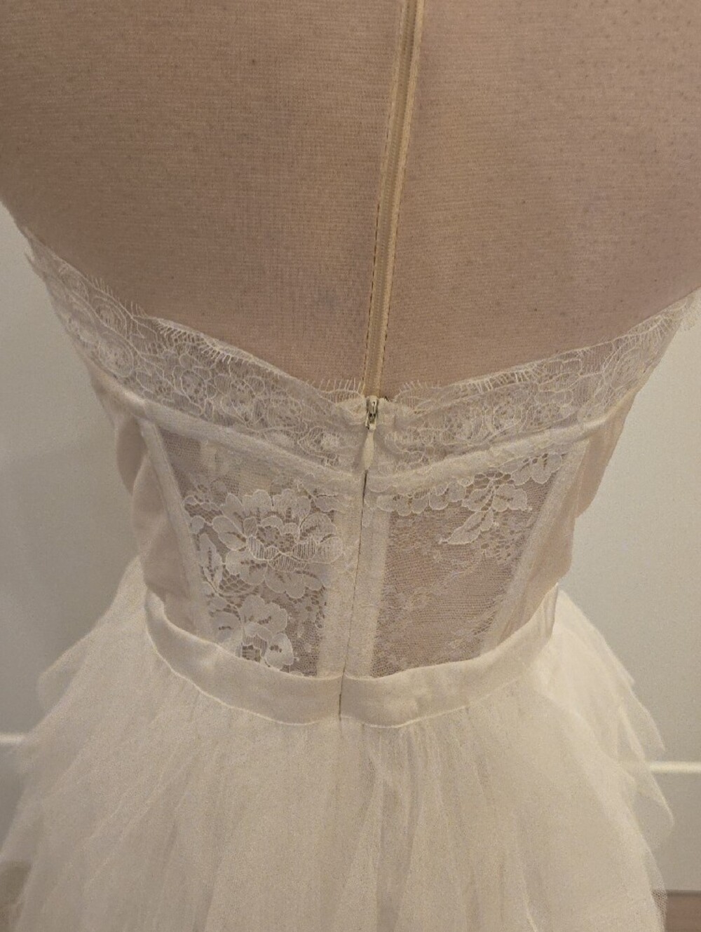 For Love & Lemons White Strapless corset  Tulle high low dress. Size XL NWTS - Picture 8 of 16